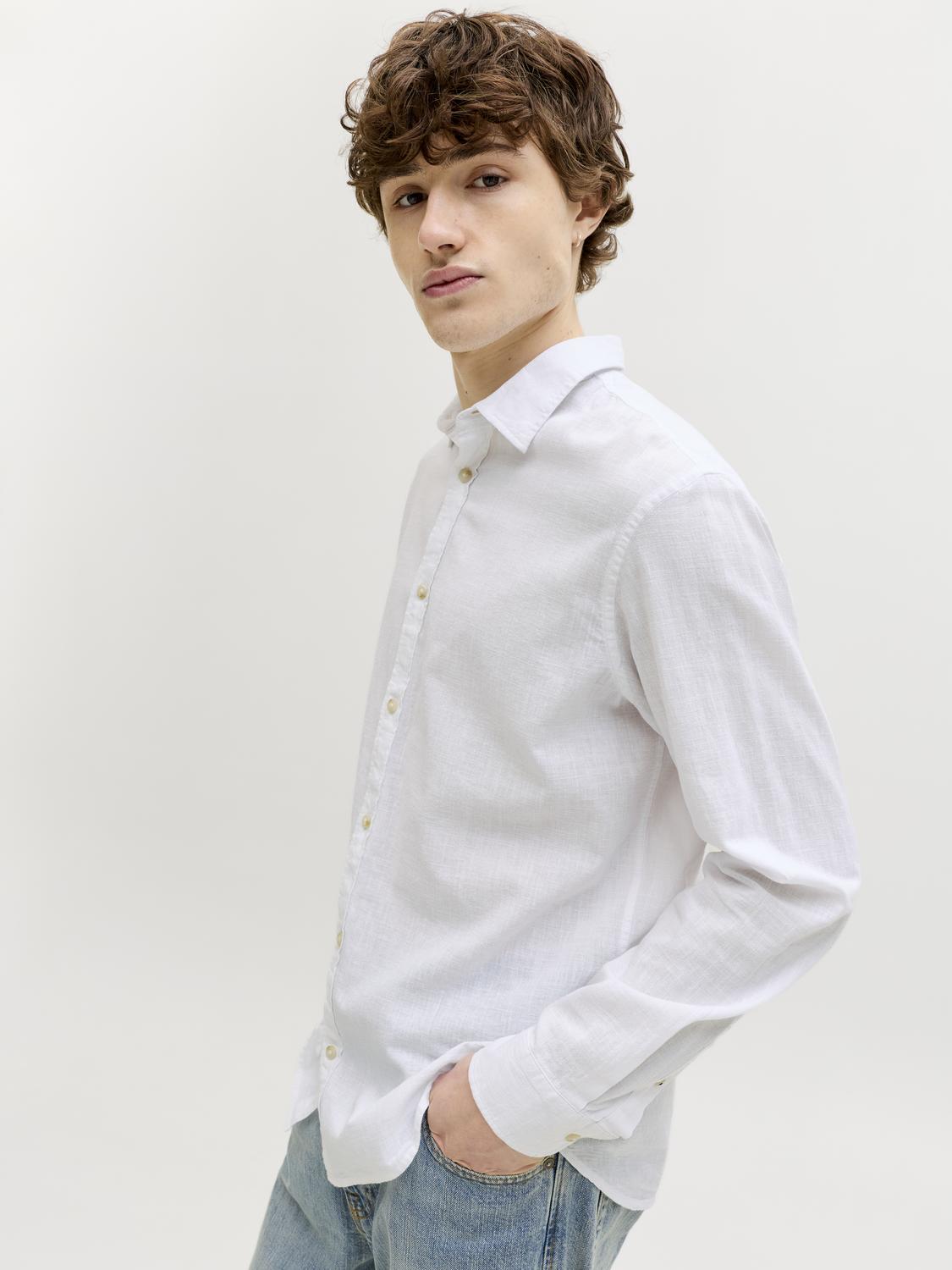 model_shot-creative
